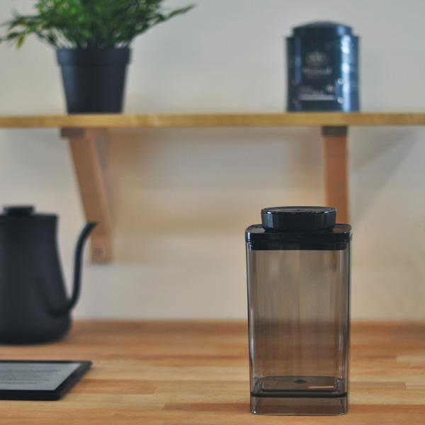Vakuum Aufbewahrungsdose für Kaffee und Frisches von Ankomn (1,2l) - carabica - fine coffee culture